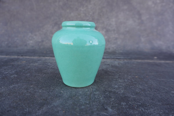 Mini Jade Pacific Oil Jar B3321