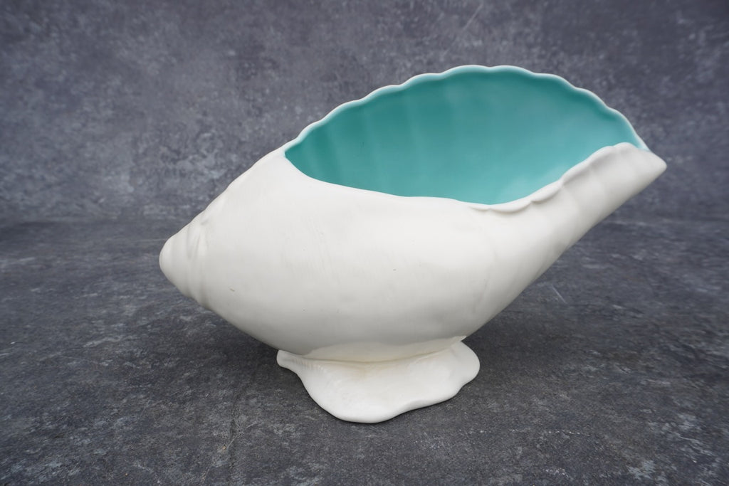 Catalina Island Pottery Shell Dish C692 – Early California Antiques Shop