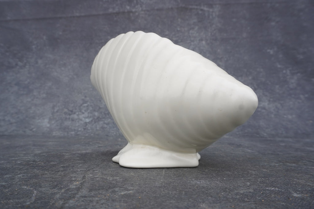 Catalina Island Pottery Shell Dish C692 – Early California Antiques Shop