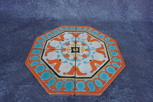 D & M Hexagon Tile Set CA2583