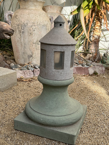 Hillside Garden Light Lantern CA2593