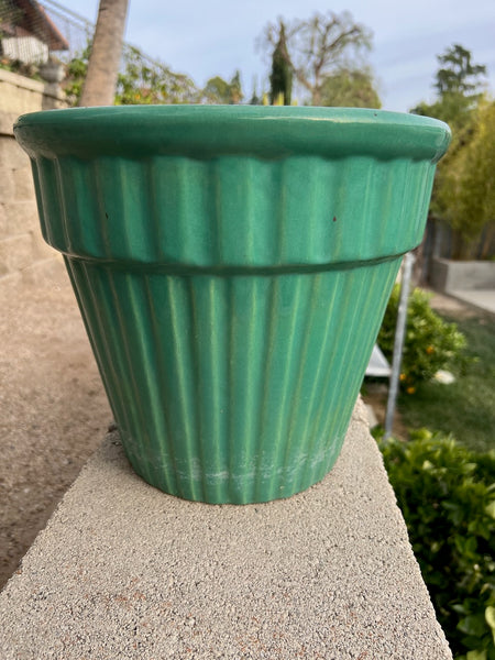 Garden City Jade Green Ribbed Jardiniere CA2603