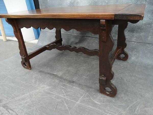 Monterey Classic Old Wood Keyhole Dining Table with leaves F2471