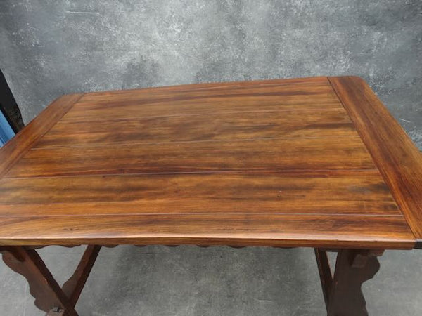 Monterey Classic Old Wood Keyhole Dining Table with leaves F2471