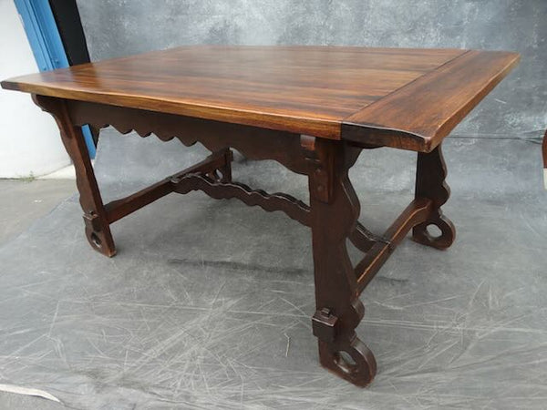 Monterey Classic Old Wood Keyhole Dining Table with leaves F2471