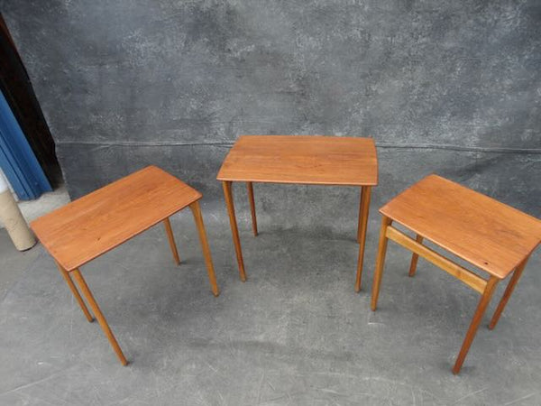 Svend Åge Madsen Set of 3 Teak & Oak Nesting Tables 1950s F2479