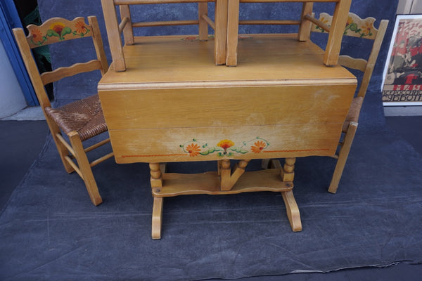 Monterey Drop-Leaf Table with 4 Chairs c 1938 F2591