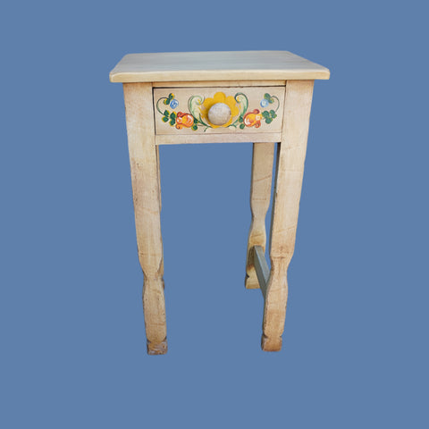 Monterey Straw Ivory Bedside/End Table  c 1930 F2622