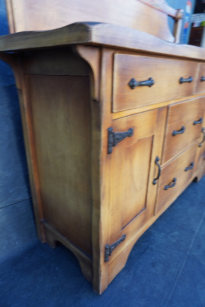 Coronado Sideboard w Decorations 1933 F2627