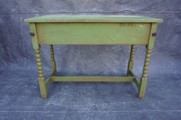 Monterey Classic Side Table in Spanish Green F2683
