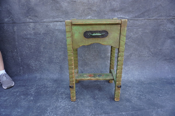 Monterey Classic Bedside Table in Spanish Green F2684