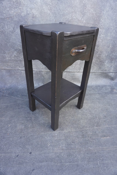 Classic Era Monterey End Table F2713