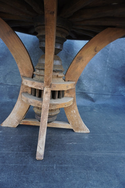 Custom-made Wagon Wheel Table F2716