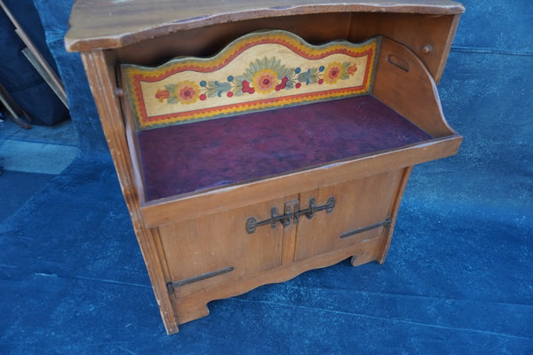 Original Branded Monterey Server F2765