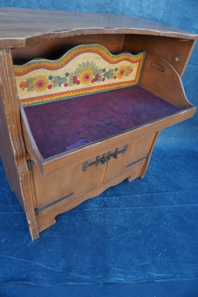 Original Branded Monterey Server F2765