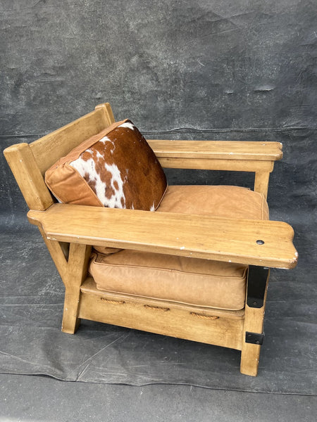 Warren Hyle Club Chair with Leather Upholstry F2799