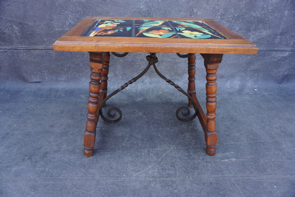 Taylor 6-Tile Table with Parrots F2827