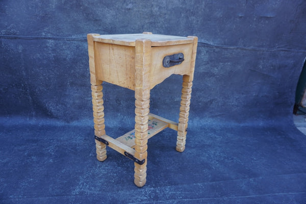 Classic Monterey Bedside Table in Straw Ivory F2833