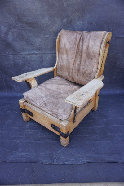 Classic Monterey Wing Chair in Straw Ivory F2834