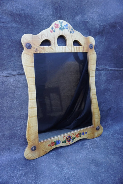 Original Monterey Mae West Mirror in Straw Ivory F2837