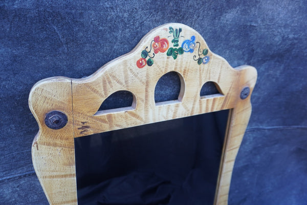 Original Monterey Mae West Mirror in Straw Ivory F2837