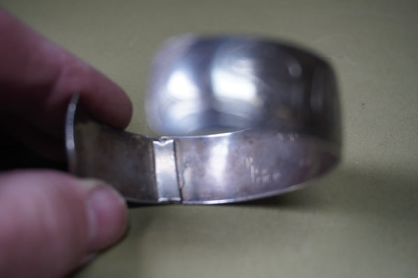 Rare North Coast Alaska Sea Hawk Silver Cuff  1935 J623