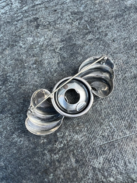 Monet Silver Brooch J630
