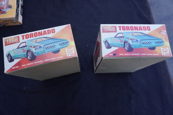 Vintage MPC 1968 Tornado Psychedelic Dean Jeffries Model Kit K005