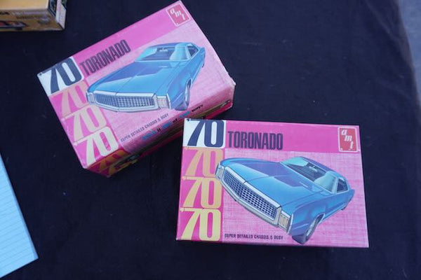 AMT Vintage 1970 Tornado Model Kits K009