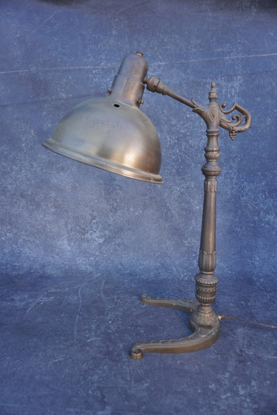 Jeweler's Lamp with Reflective Blue Glass L835