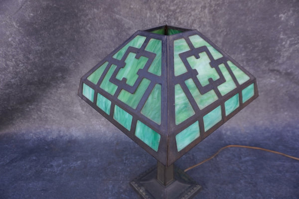 Arts and Crafts Table Lamp L841