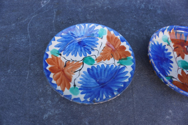 Pair of Oaxacan Hand-Painted Small Plates M1958