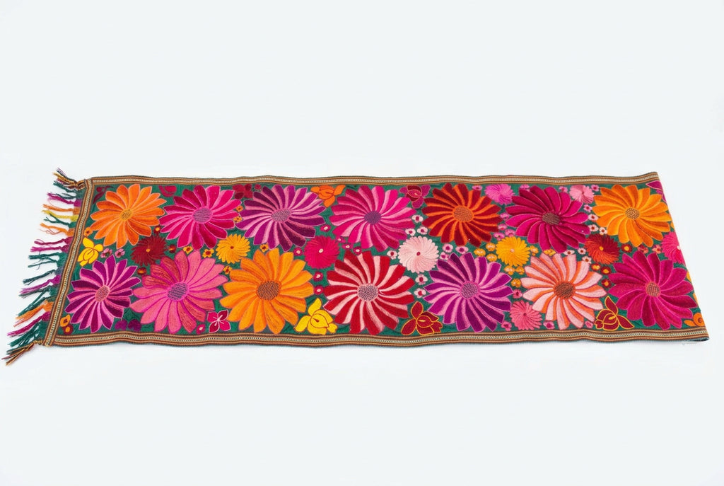 Mexican Embroidered Table Runner 1960s M2043