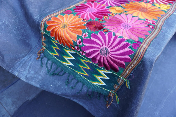 Mexican Embroidered Table Runner 1960s M2043