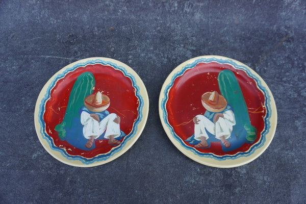 Bauer Los Angeles Mexicana Hand-painted Pair of Wall Plates M2991