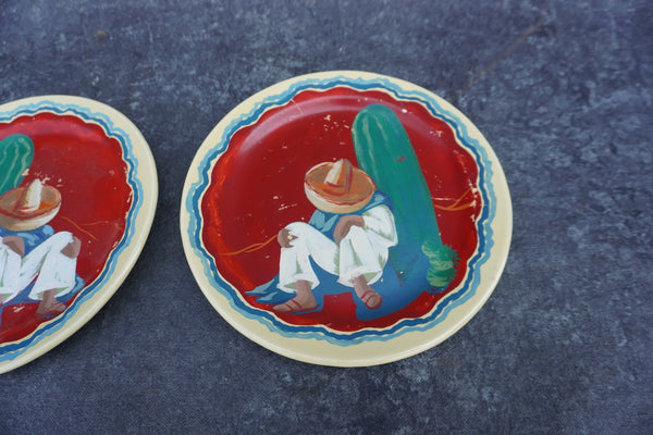 Bauer Los Angeles Mexicana Hand-painted Pair of Wall Plates M2991