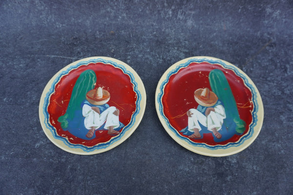 Bauer Los Angeles Mexicana Hand-painted Pair of Wall Plates M2991