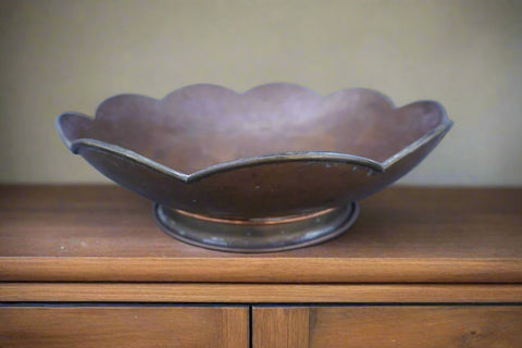 Hector Aguilar Hand-hammered Scalloped Console Bowl c 1940 RARE M3001