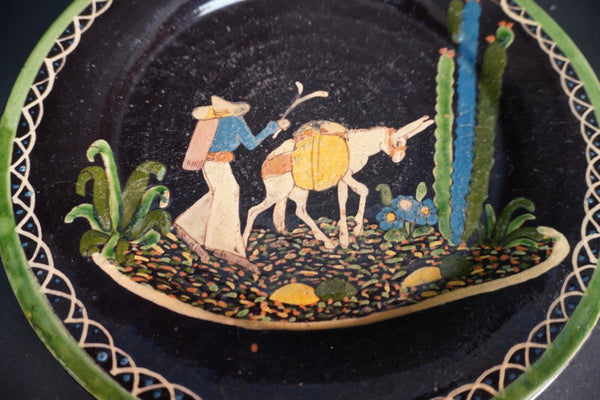 Mexican Tlaquepaque Plate in Black, Rare 1930s M3018