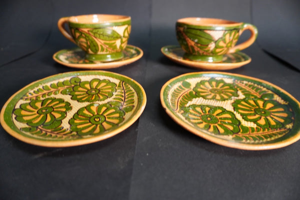 Mexican Petatillo Cross-Hatch Design - Group of 4 Plates & 2 Cups M3023