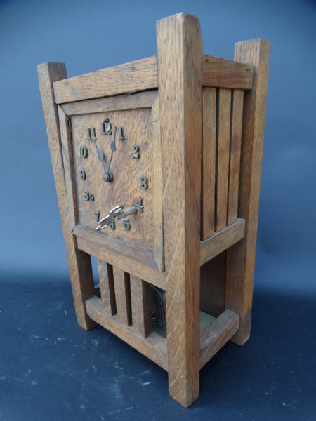 Arts and Crafts Shelf Clock with Key
