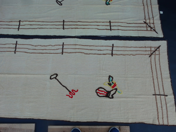 Bates set of 2 curtains