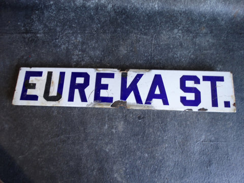 Bakersfield Street Sign - Eureka St A2314