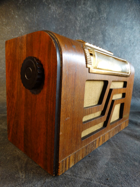 Philco 1930s Radio Model 39-17 Code 121 -  A2400