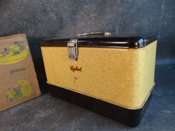Vagabond Cooler in its Original Box c 1950s A2626