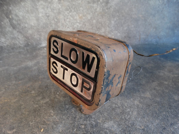 Vintage Automobile Slow/Stop Light A2742