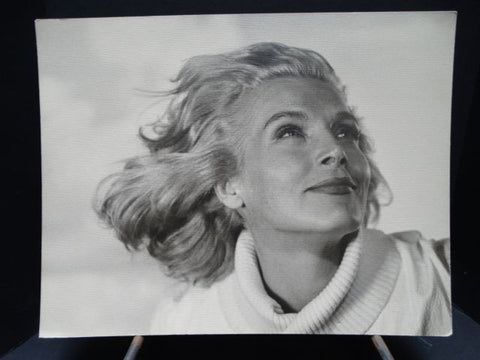 Lizabeth Scott Photograph by Bill Avery