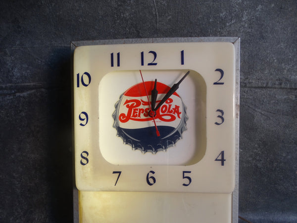 Pepsi Clock by Lackner 1950 AP1597