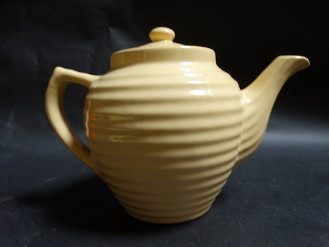 Bauer Ringware Large Ivory Teapot B3023