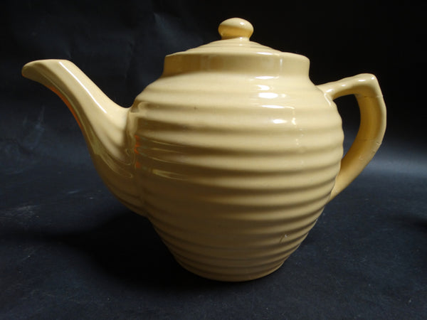 Bauer Ringware Large Ivory Teapot B3023